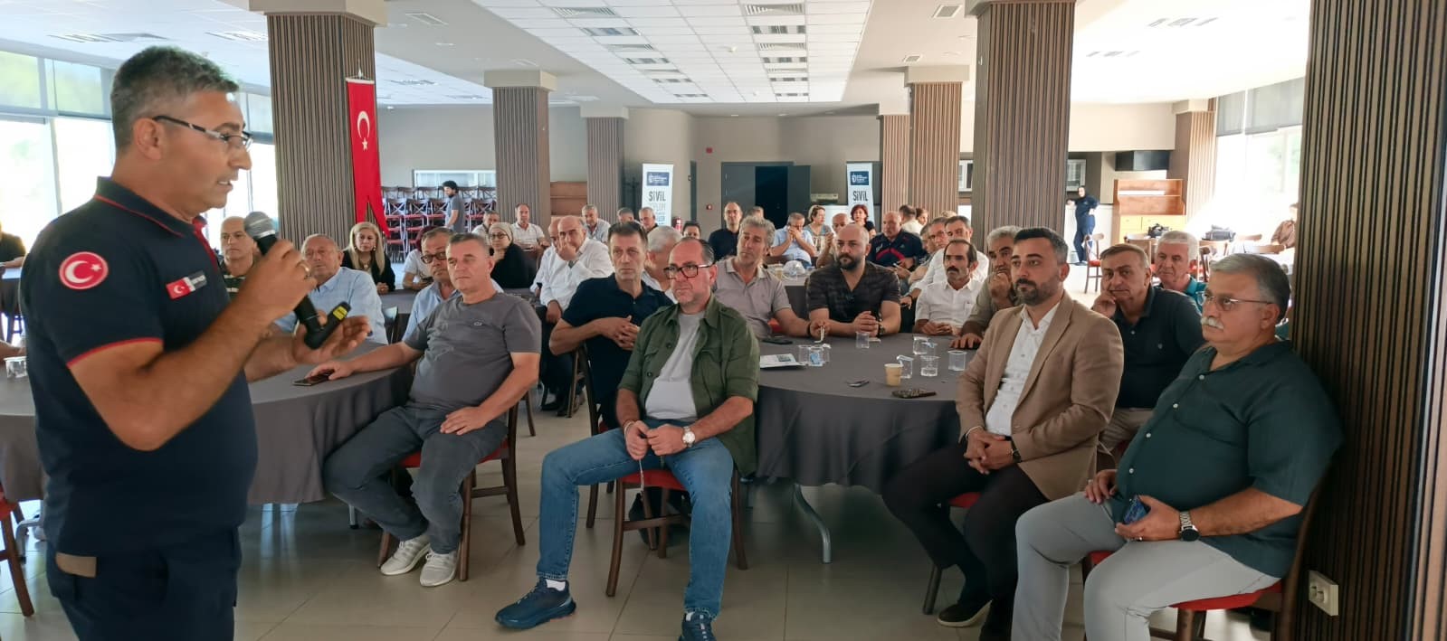 Muhtarlara "üç boyutlu" eğitim