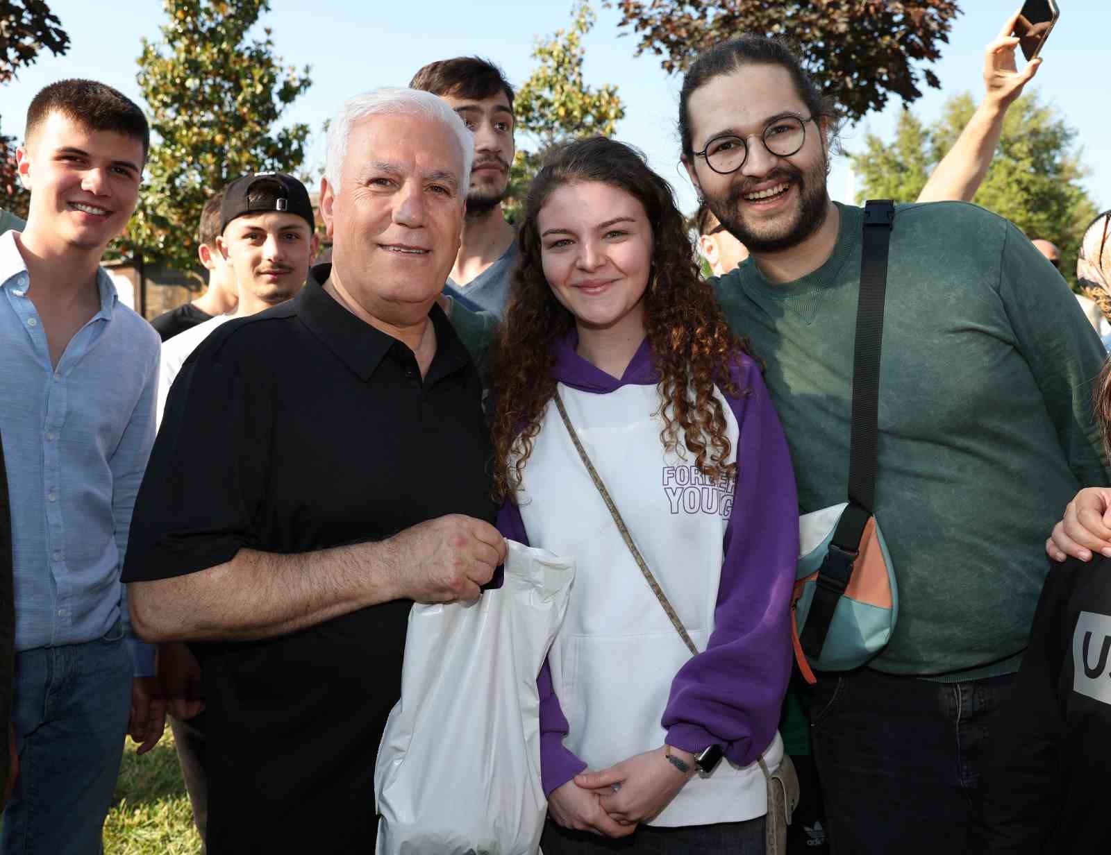 Başkan Bozbey’den eğitim desteği müjdesi