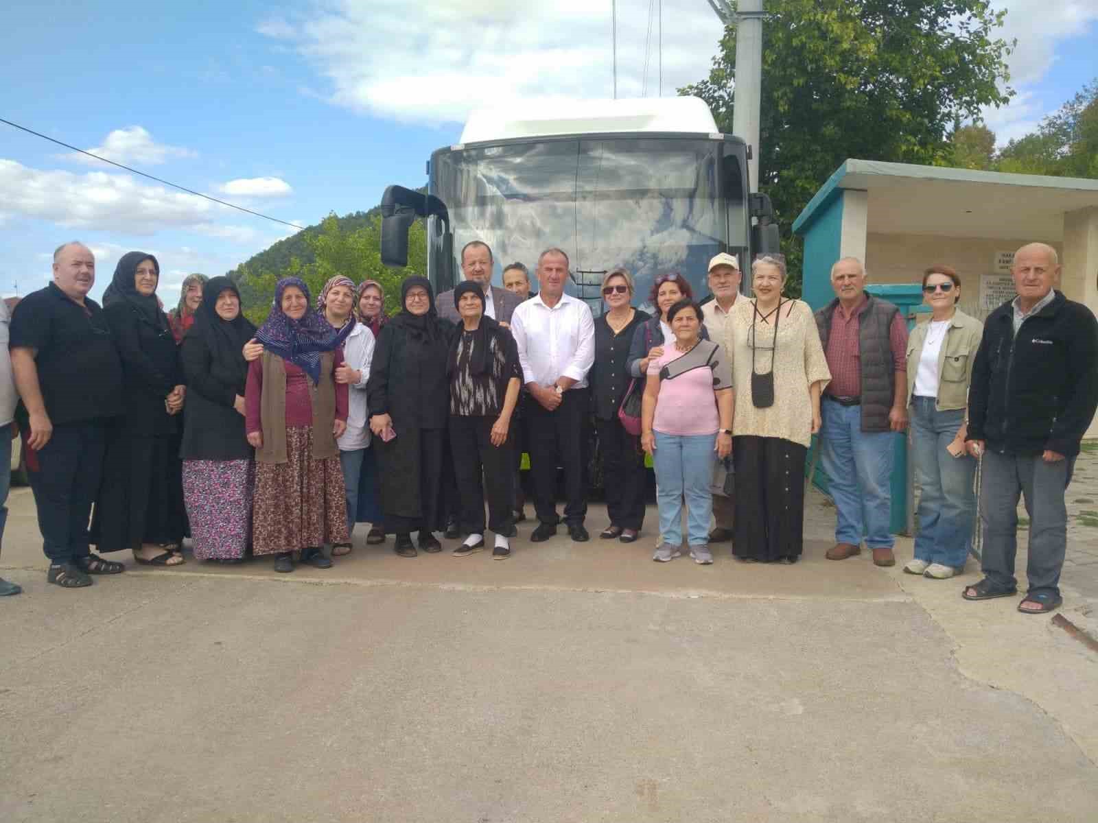 Gölcük’te kuşaklar köy gezisinde buluştu