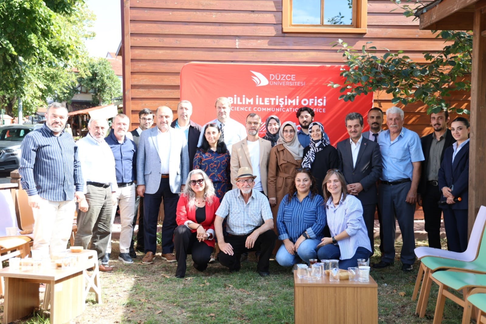 "Çocuk yetiştirme görevi televizyon ve sosyal medyaya bırakıldı"