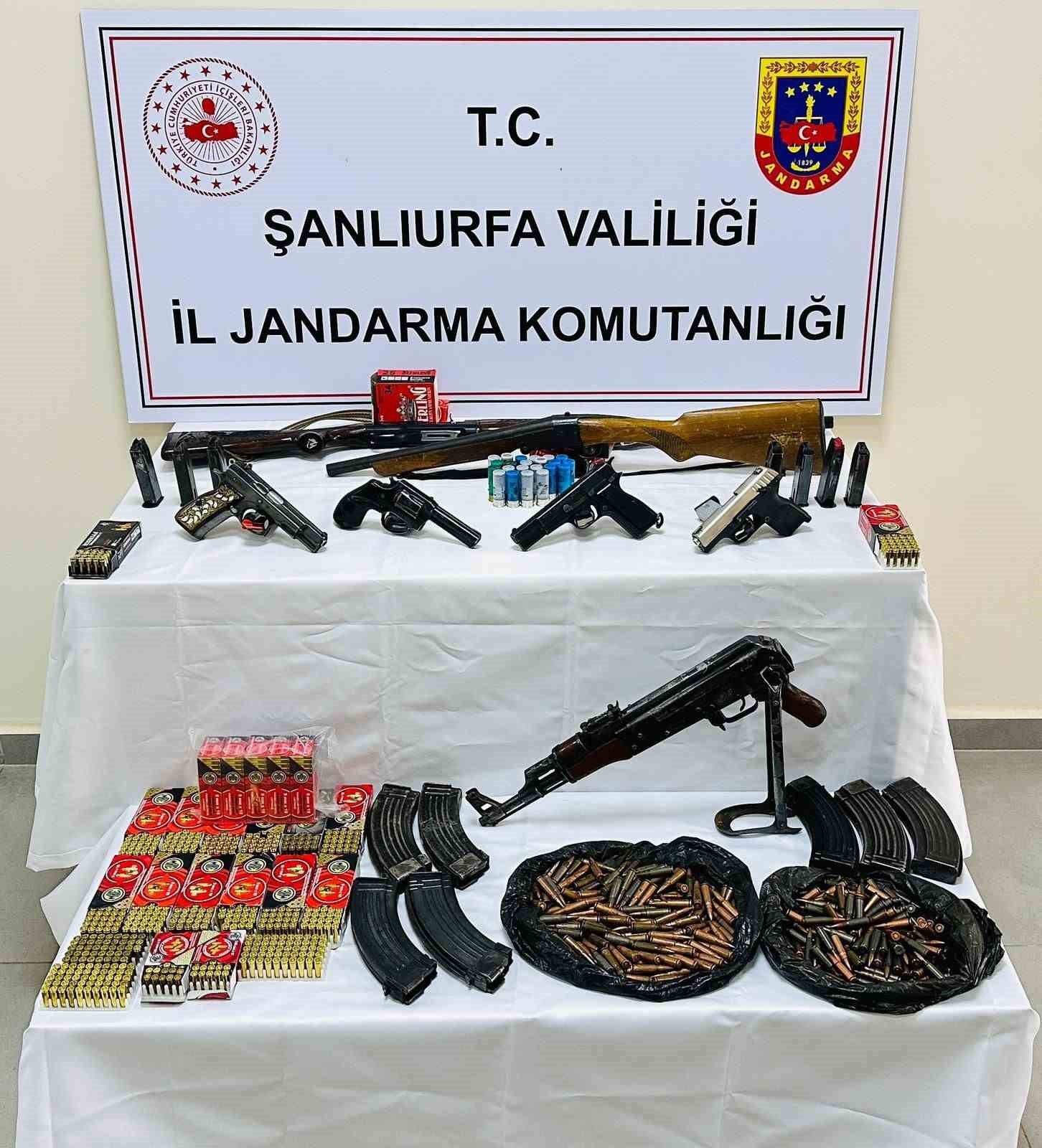 Şanlıurfa&rsquo;da ruhsatsız silah operasyonu
