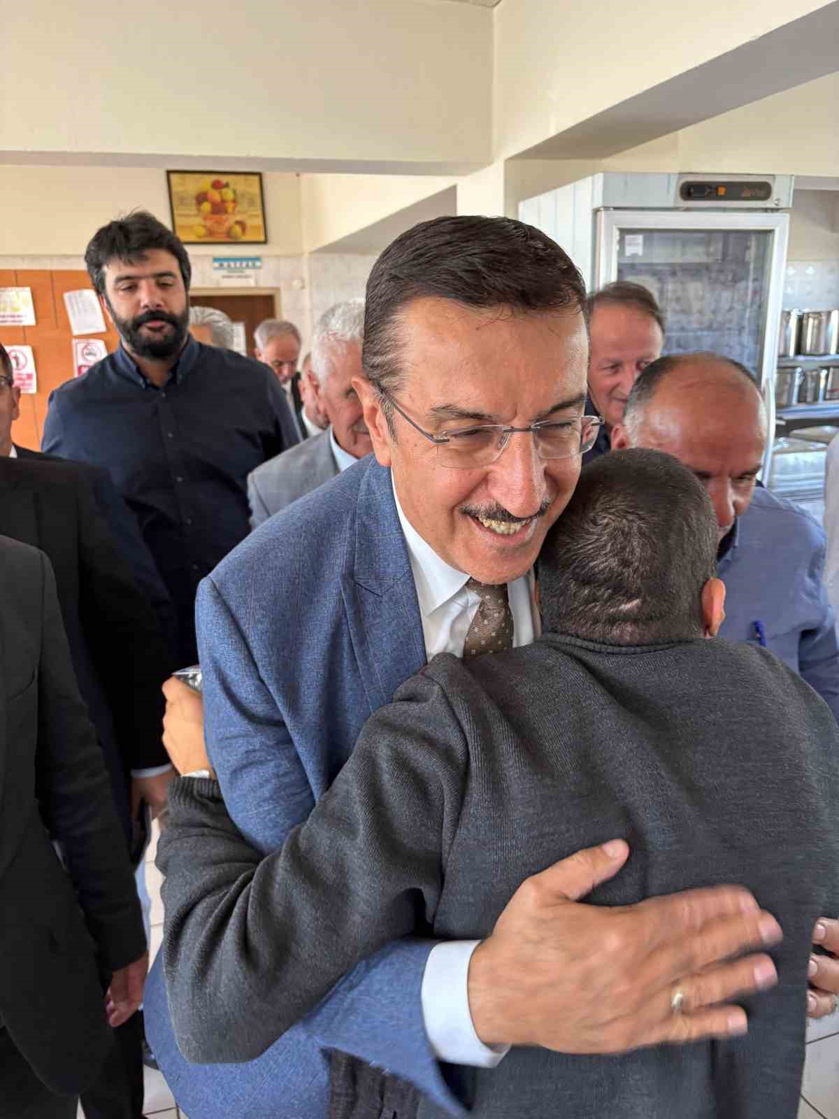 Milletvekili  T&uuml;fenkci Arguvan&rsquo;da temaslarda bulundu
