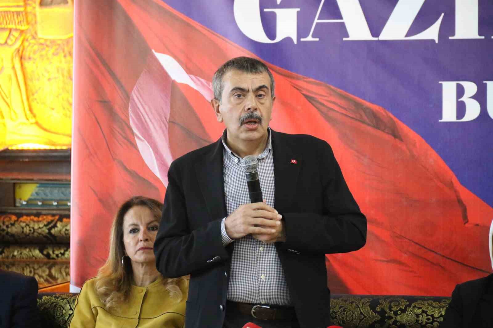 Bakan Tekin: "Terör örgütünün insanları kandırabileceği hiçbir argüman kalmadı"