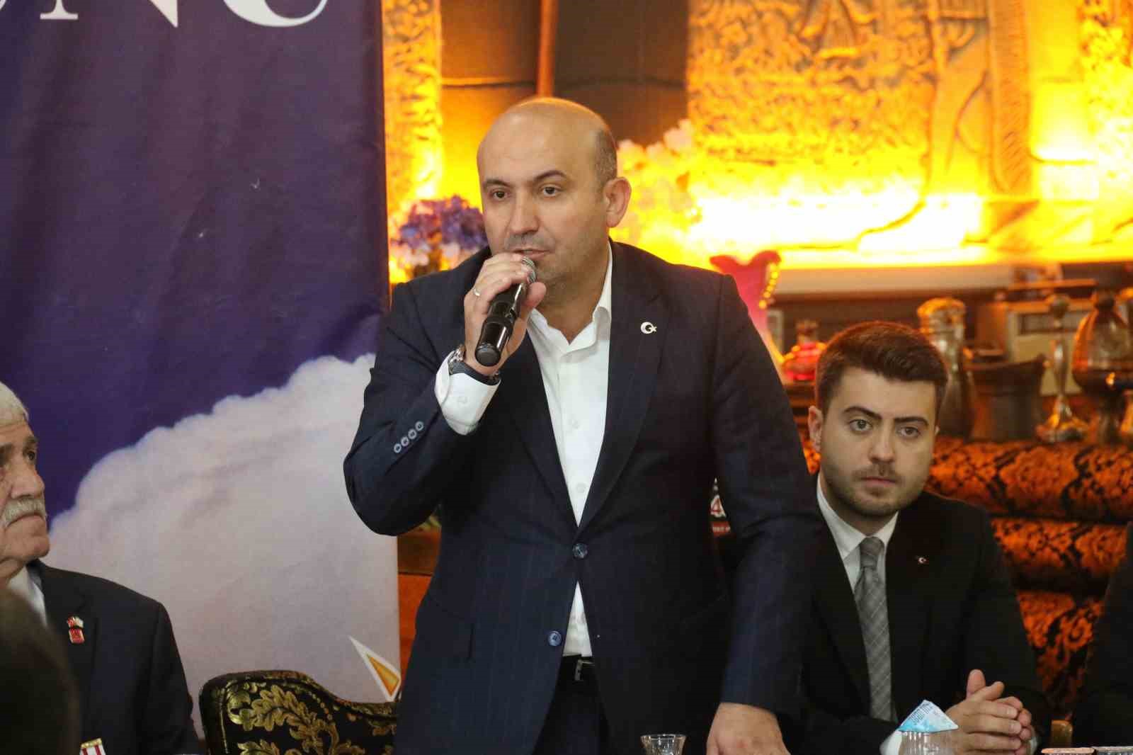 Bakan Tekin: "Ter&ouml;r &ouml;rg&uuml;t&uuml;n&uuml;n insanları kandırabileceği hi&ccedil;bir arg&uuml;man kalmadı"
