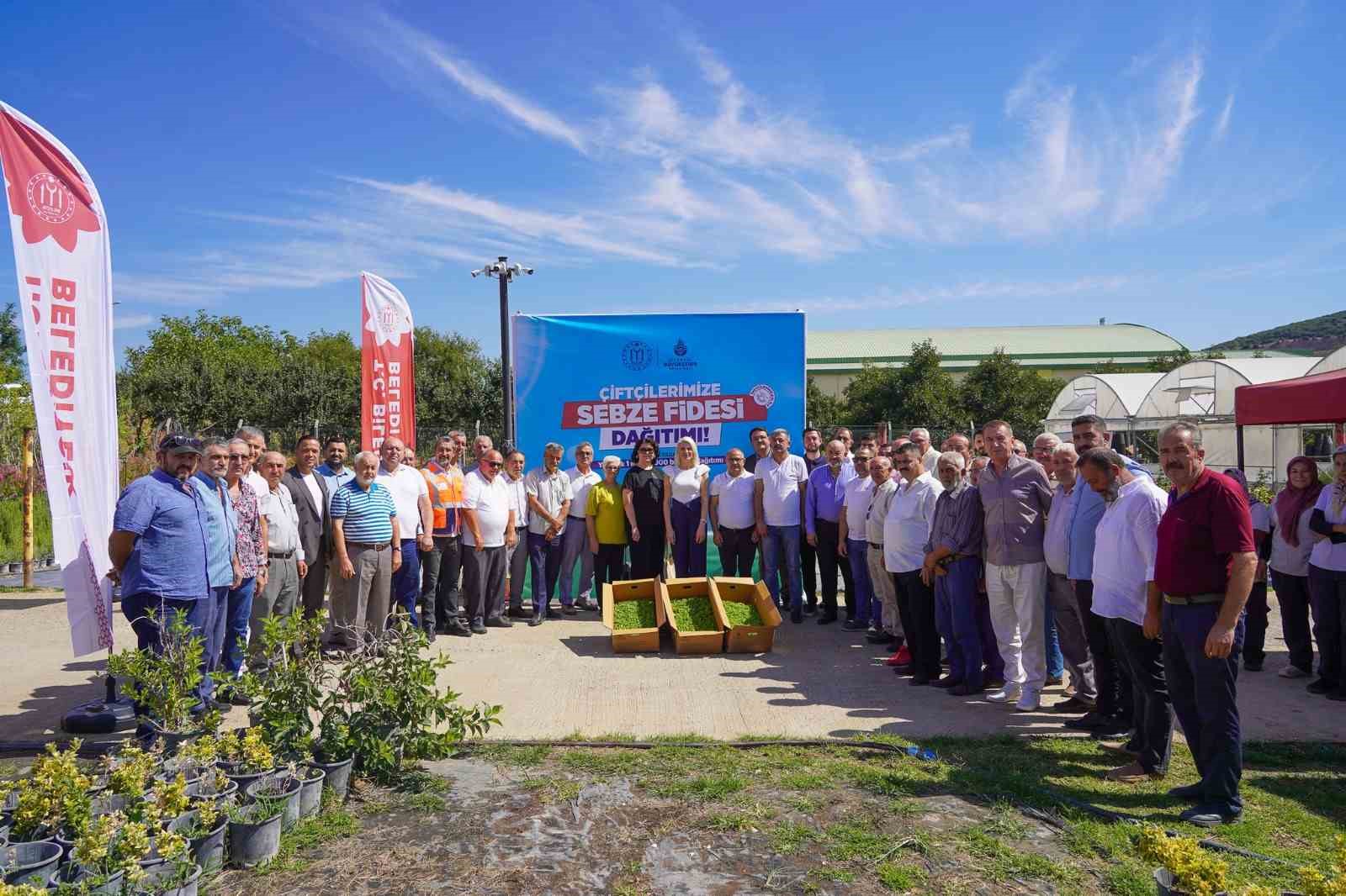 77 bin 400 fide toprakla buluşmak üzere çiftçilere dağıtıldı