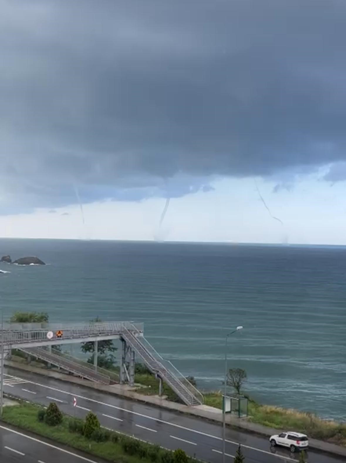 Karadeniz’de üç’lü hortum