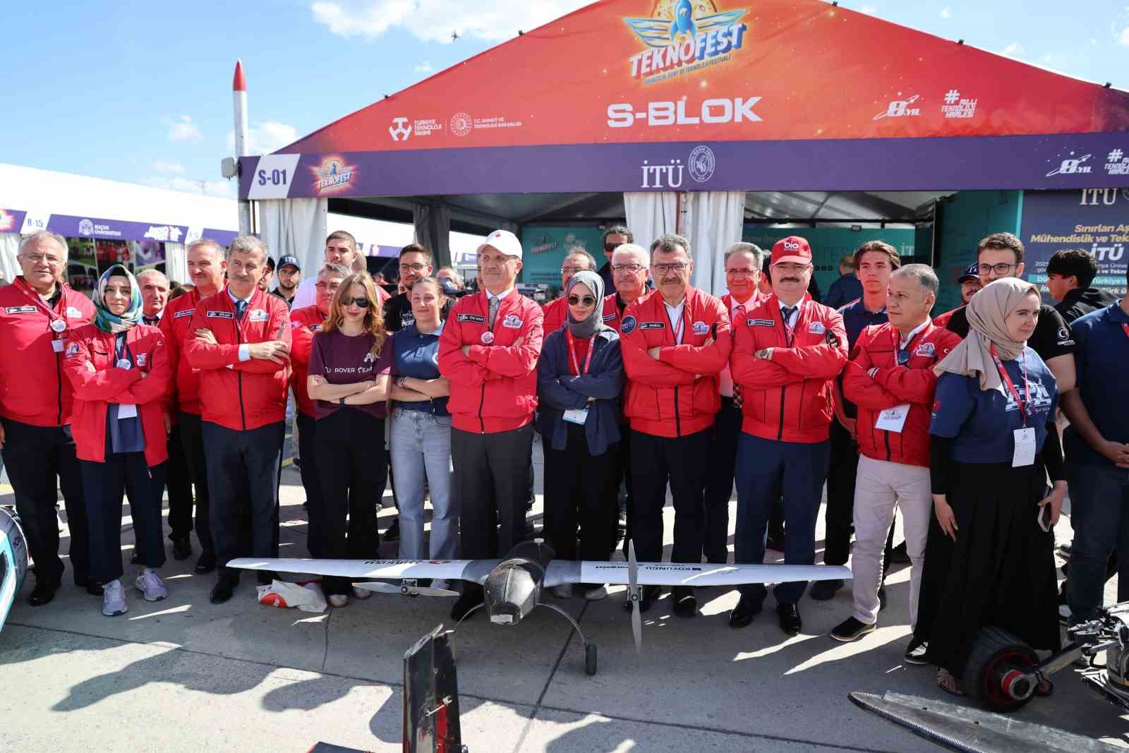 Rektör Hacımüftüoğlu, Teknofest 2025’e katıldı