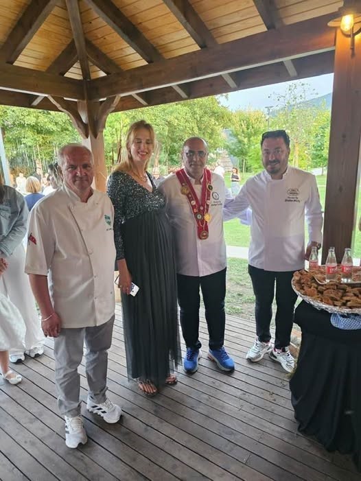 &Uuml;nl&uuml; şef Levent Kaynak Balıkesir tatlarını &uuml;lke genelinde tanıtıyor
