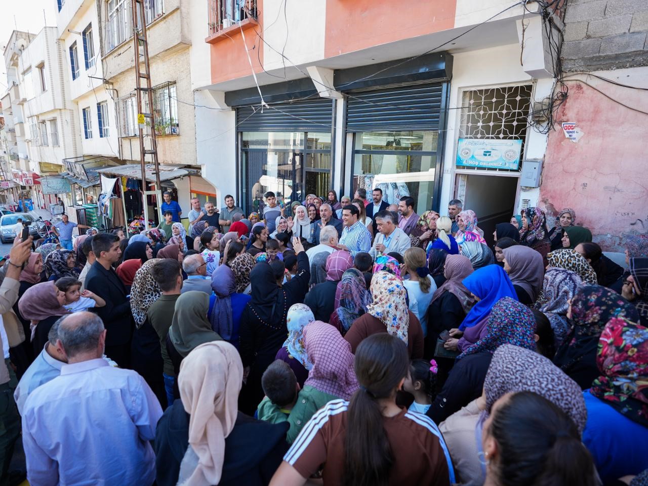 Yılmaz, Çıksorut’ta kadınlarla buluştu