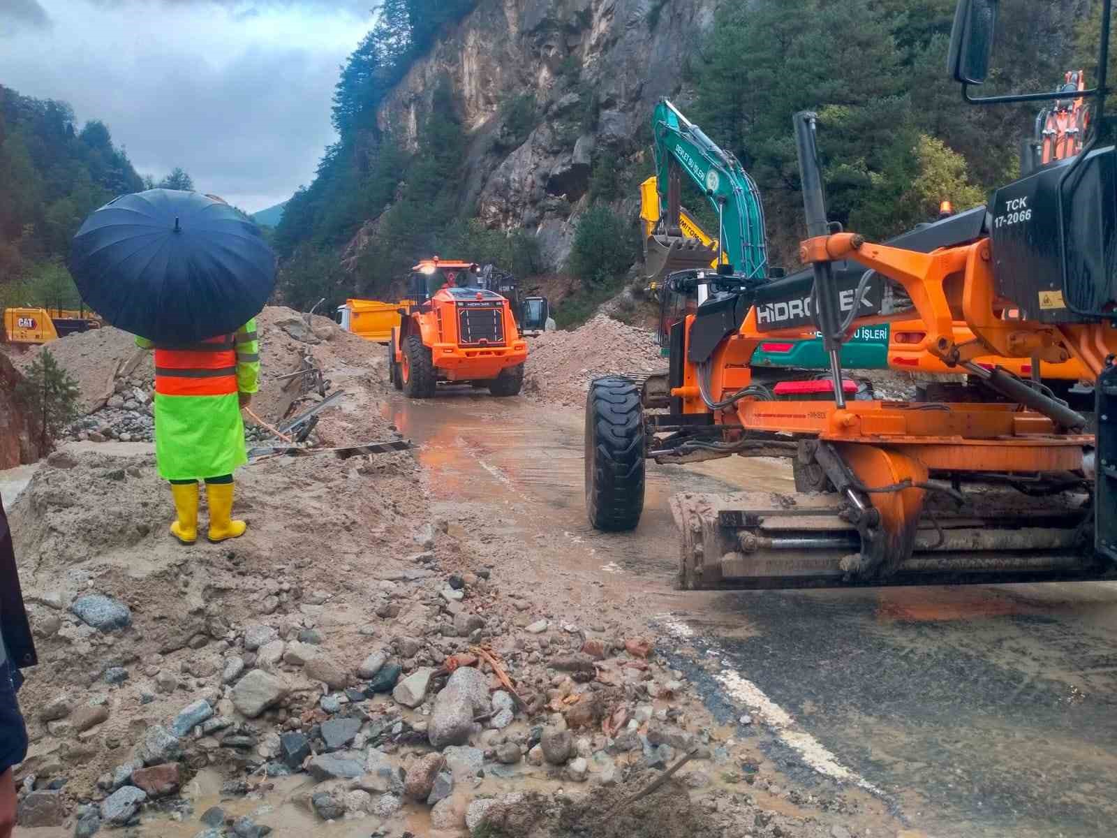 Rize-Erzurum kara yolu ulaşıma açıldı