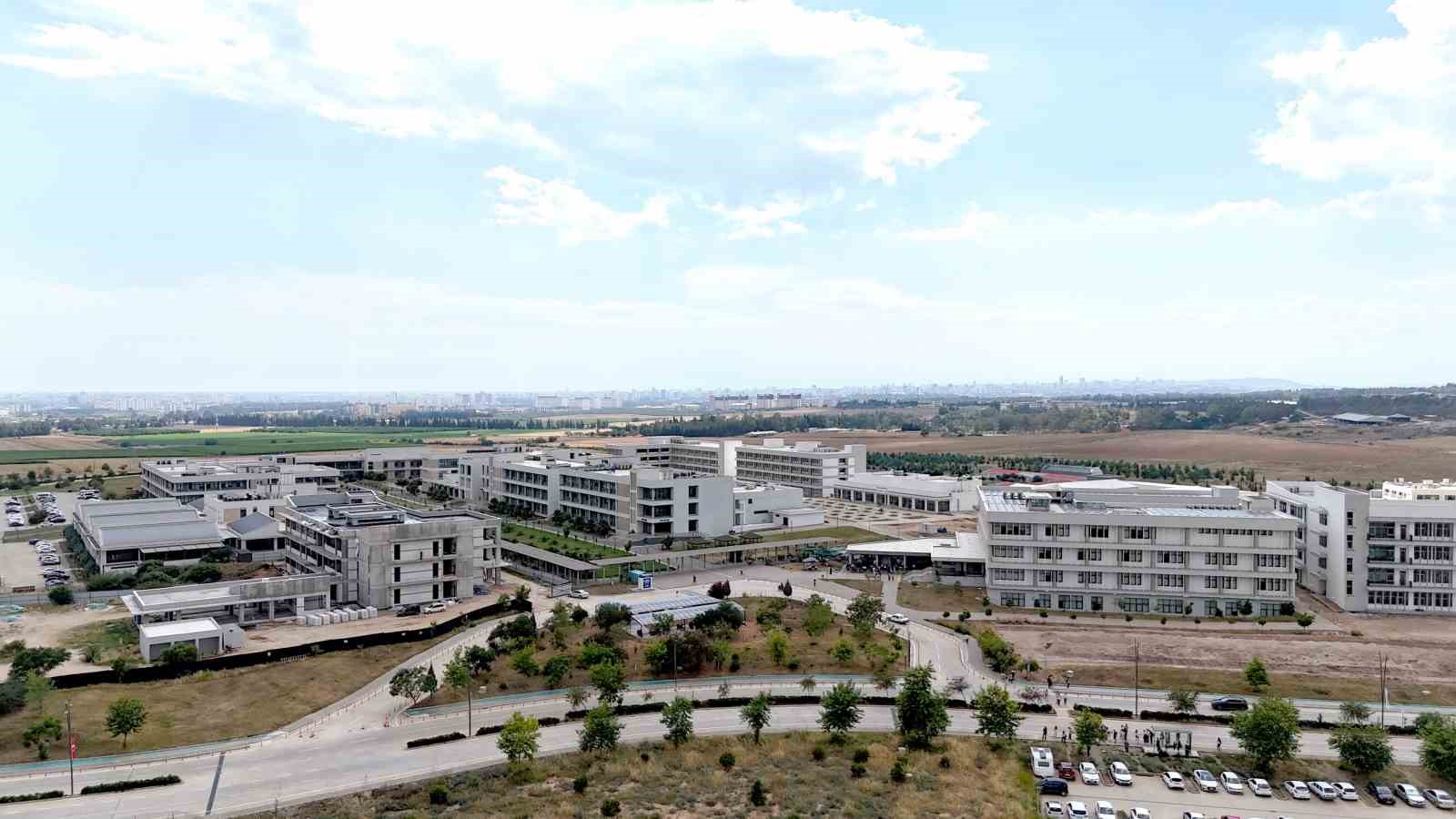 AT&Uuml;&rsquo;den 9 akademisyen "En Etkili Bilim İnsanları" listesinde yer aldı
