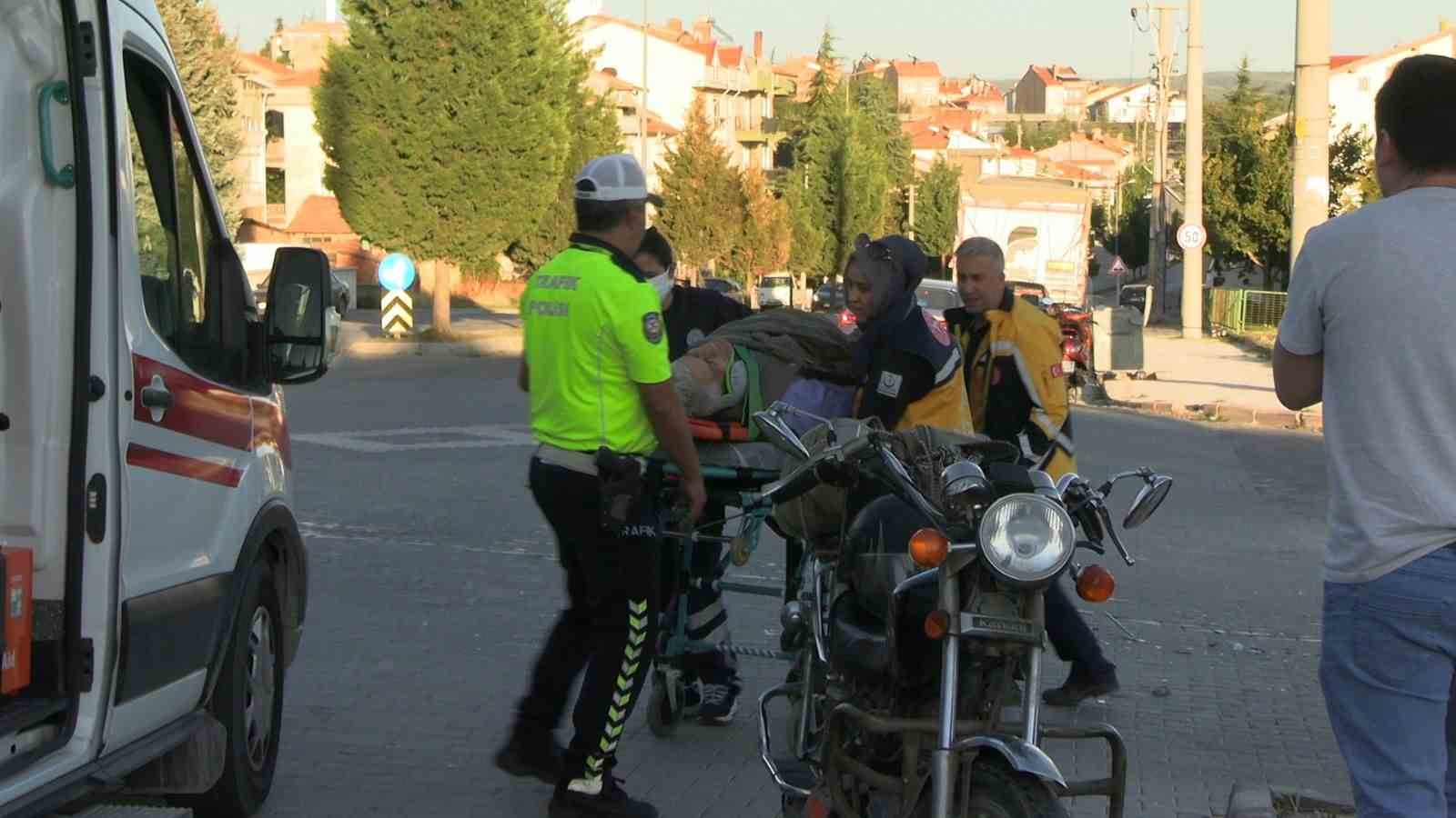 Tavşanlı’da otomobil ile motosiklet çarpıştı: 1 yaralı