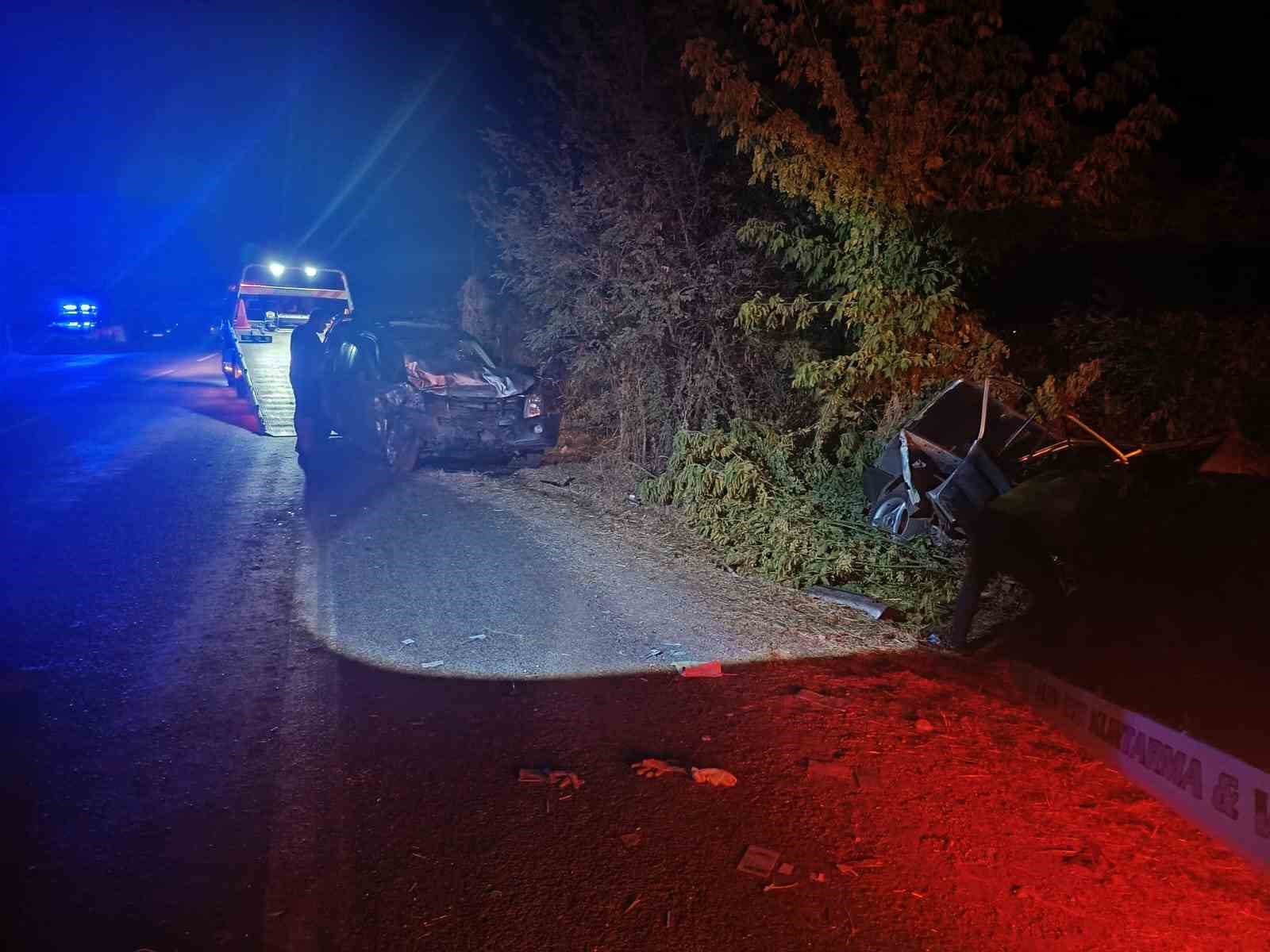 İzmir’de feci kaza: 1 ölü, 9 yaralı