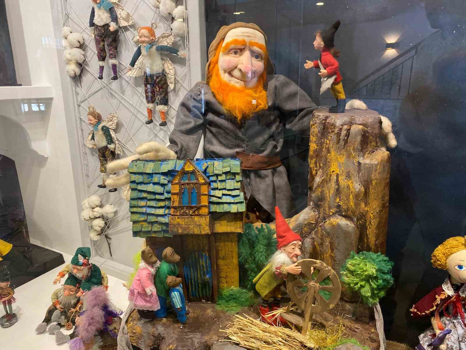 Hobi olarak başladı, 2 bin eserlik m&uuml;ze a&ccedil;tı
