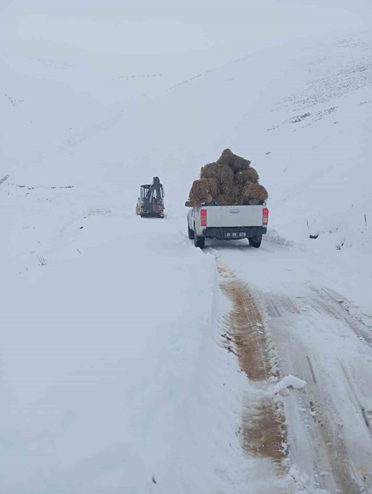 Trabzon’da kar mesaisi erken başladı