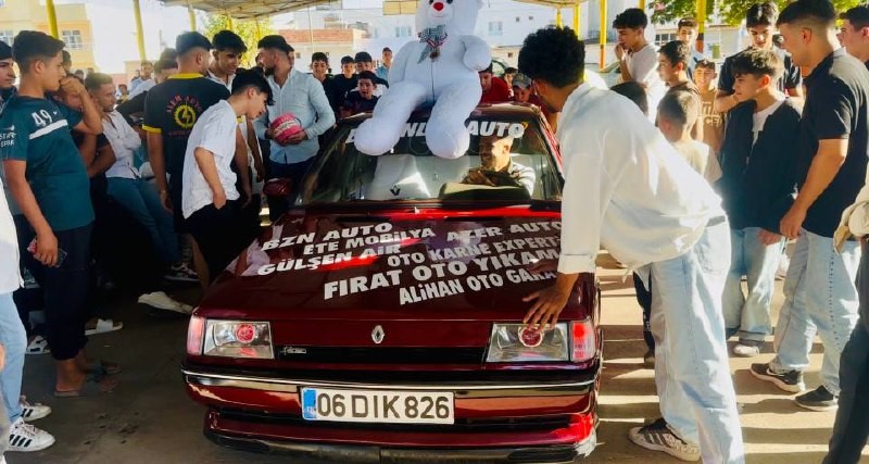 Modifiye araç tutkunları Suriye sınırında buluştu