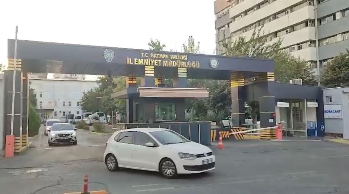 "Kamuda işe koyma" şebekesine operasyon: 4 tutuklama