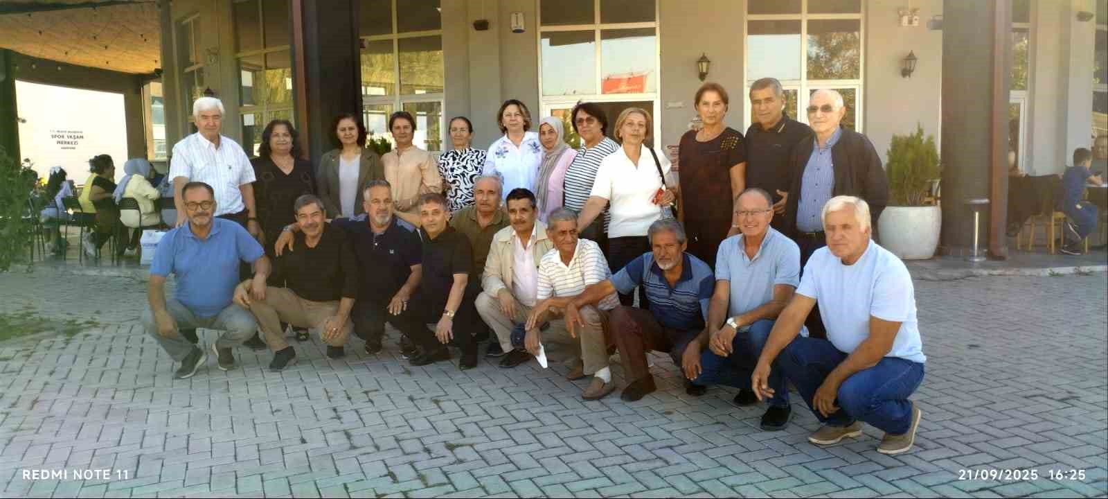 46 yıl sonra yeniden bir araya geldiler
