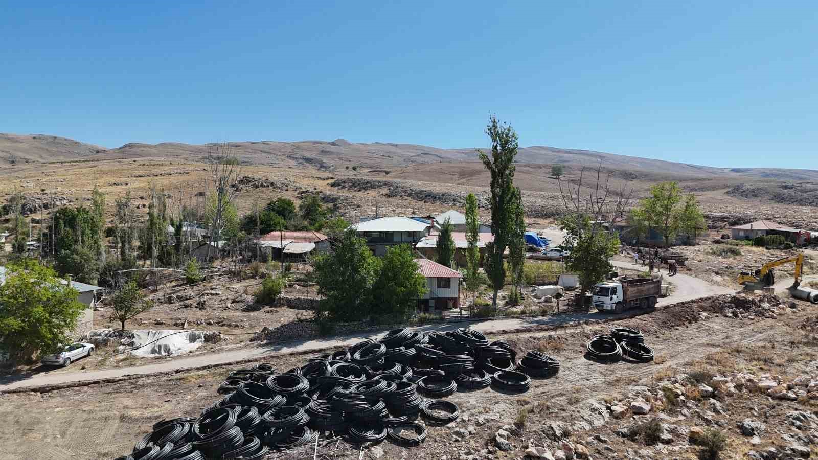 Korkuteli Manay’da içme suyu hattı yenileniyor