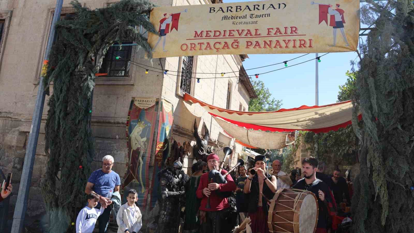 Kapadokya&rsquo;da &rsquo;Orta &Ccedil;ağ&rsquo; r&uuml;zgarı
