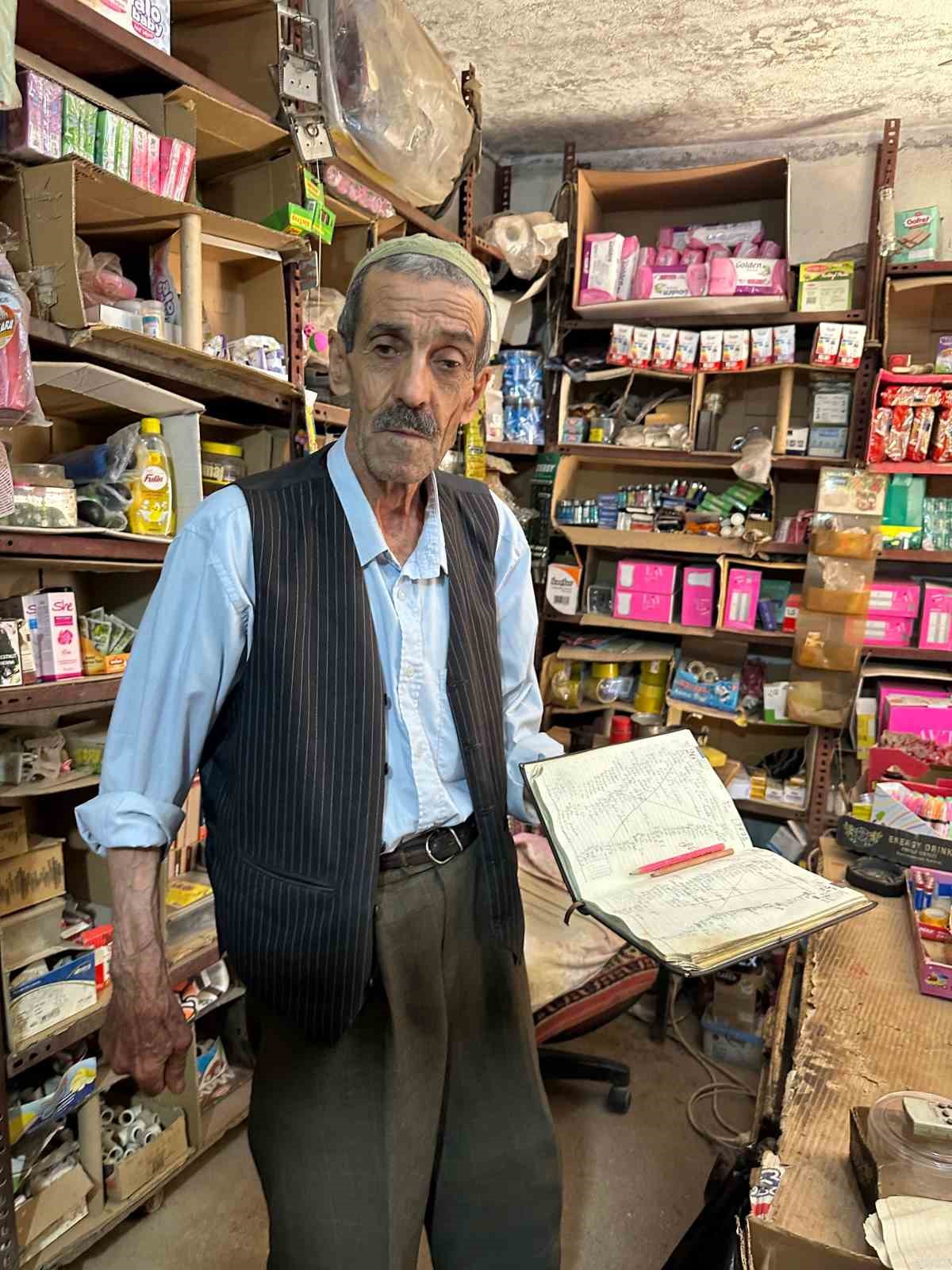 Polis memuru Şahin &rsquo;zimem defteri&rsquo; geleneğini canlandırdı
