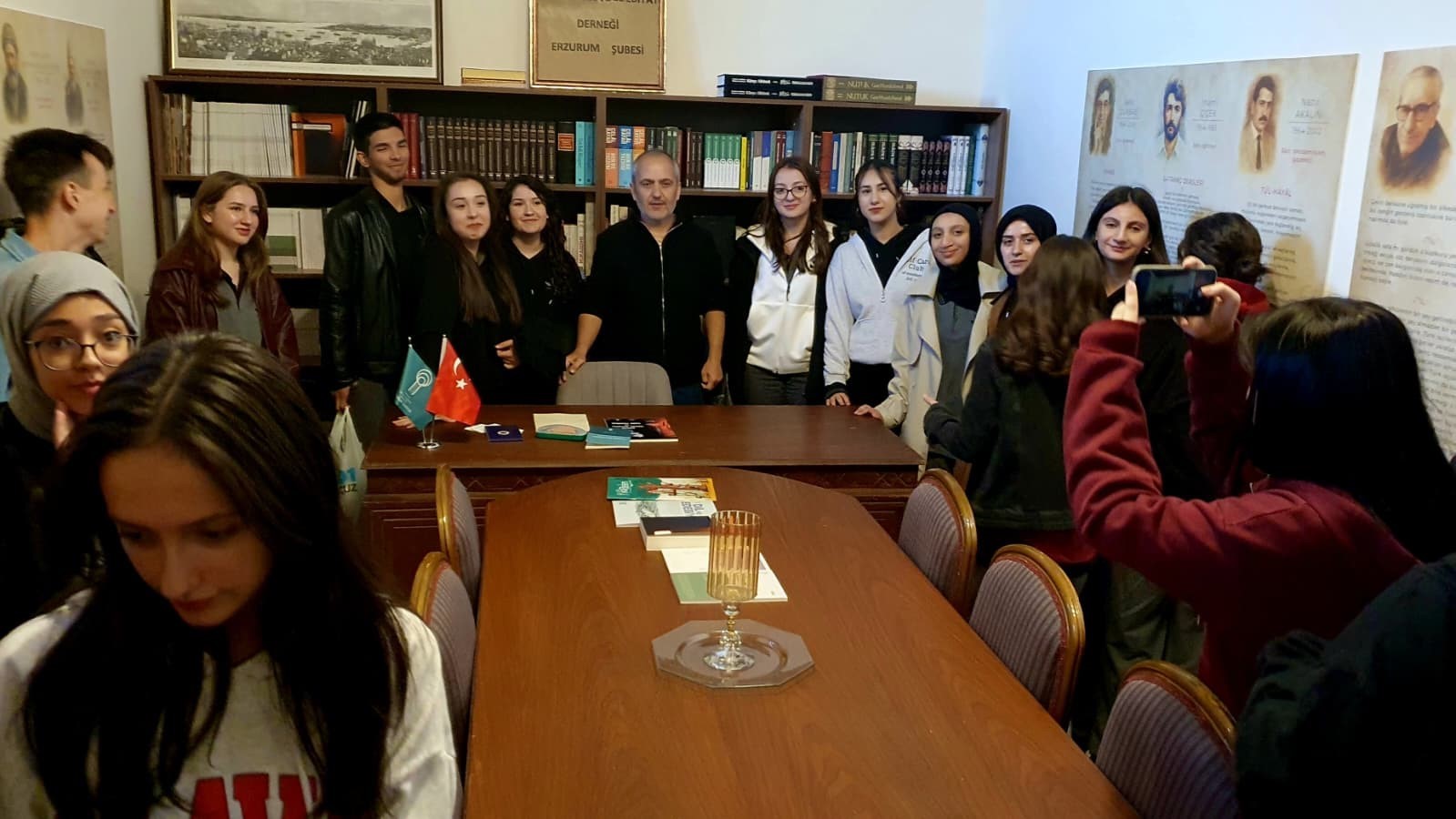 Dil ve Edebiyat Konağı&rsquo;nda tarih r&uuml;zg&acirc;rı esti
