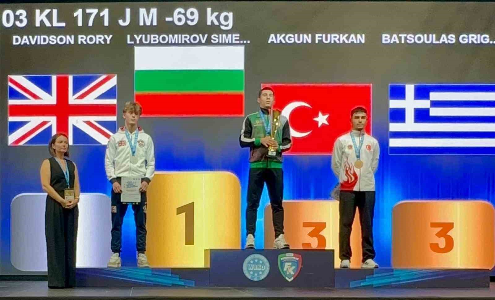 Avrupa’dan madalya ile dönüyorlar