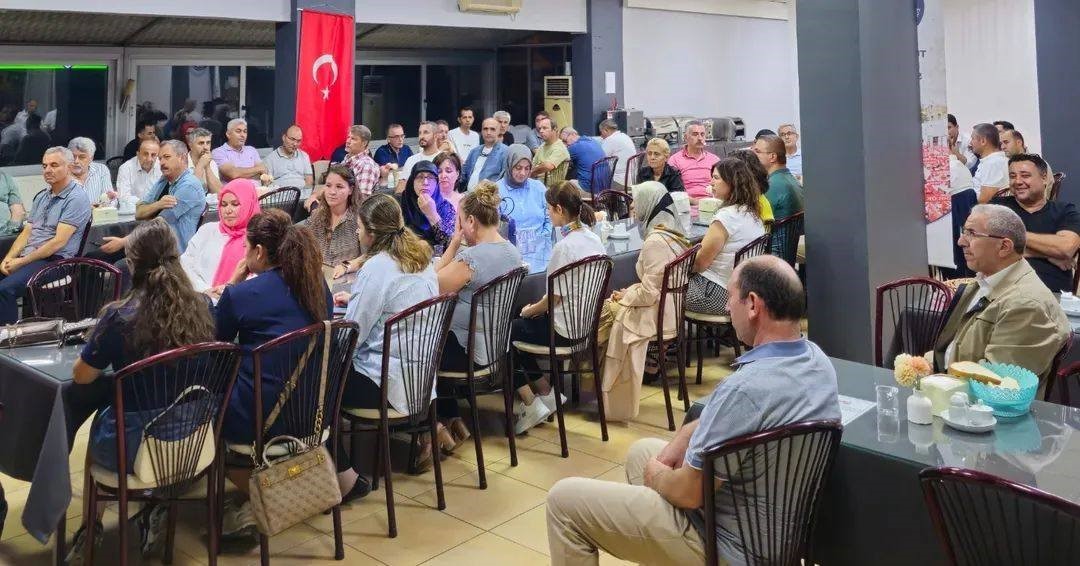 Eğitim-Bir-Sen&rsquo;den Turgutlu&rsquo;da Dayanışma ve İstişare Toplantısı
