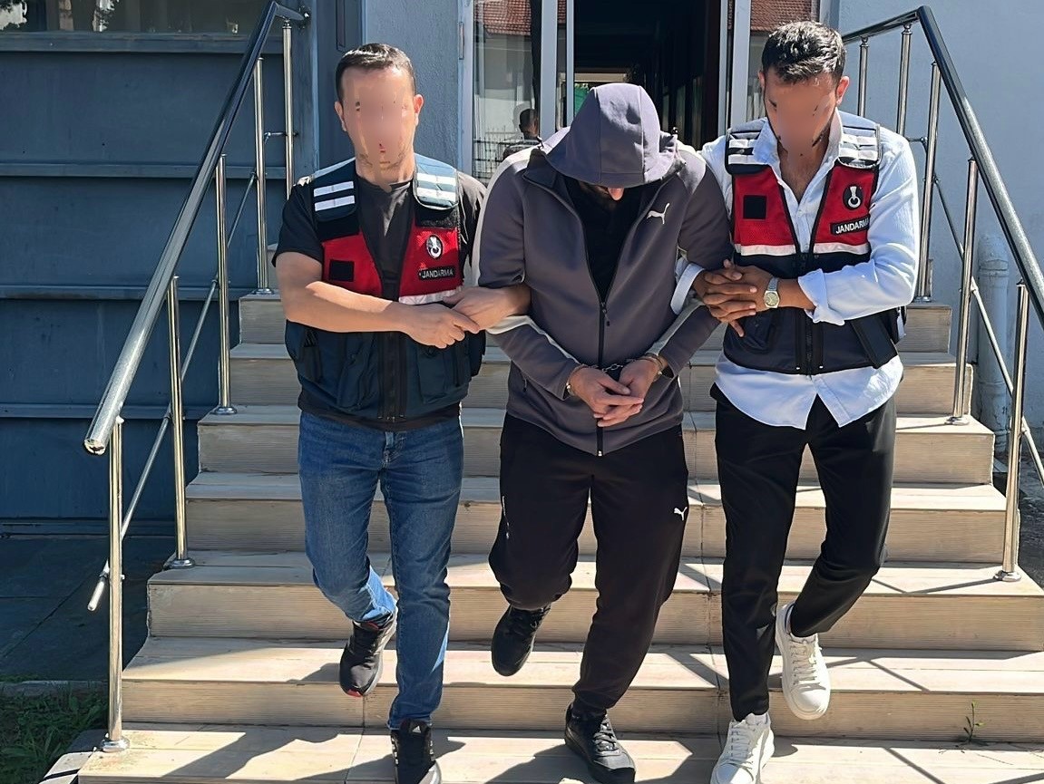 Hırsızlık su&ccedil;undan 7 yıl hapis cezası bulunan şahıs yakalandı
