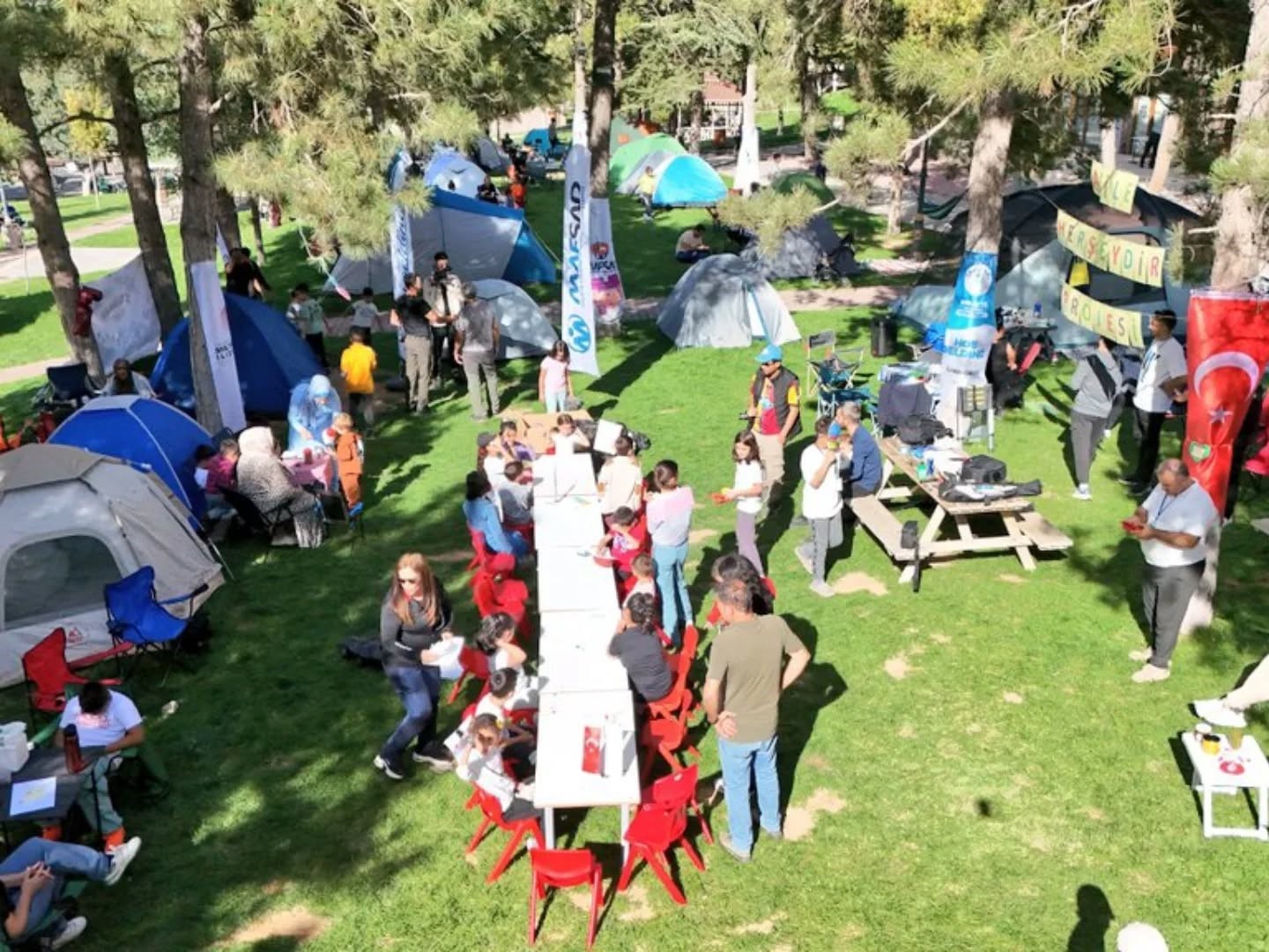 Yeşilyurt’ta aile bağlarını güçlendiren çadır kampı düzenlendi