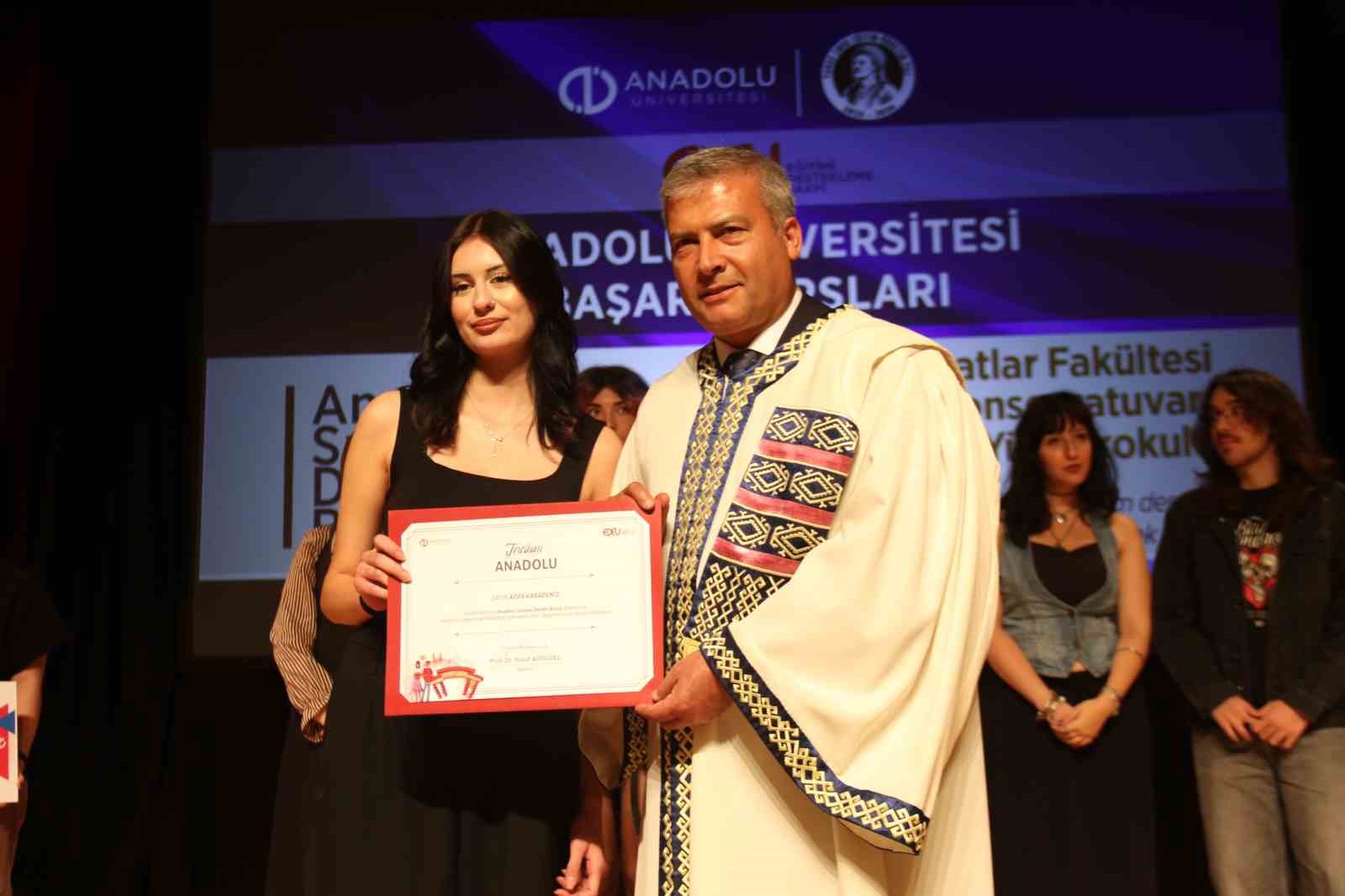 Anadolu &Uuml;niversitesi yeni eğitim &ouml;ğretim yılı a&ccedil;ılış t&ouml;reni
