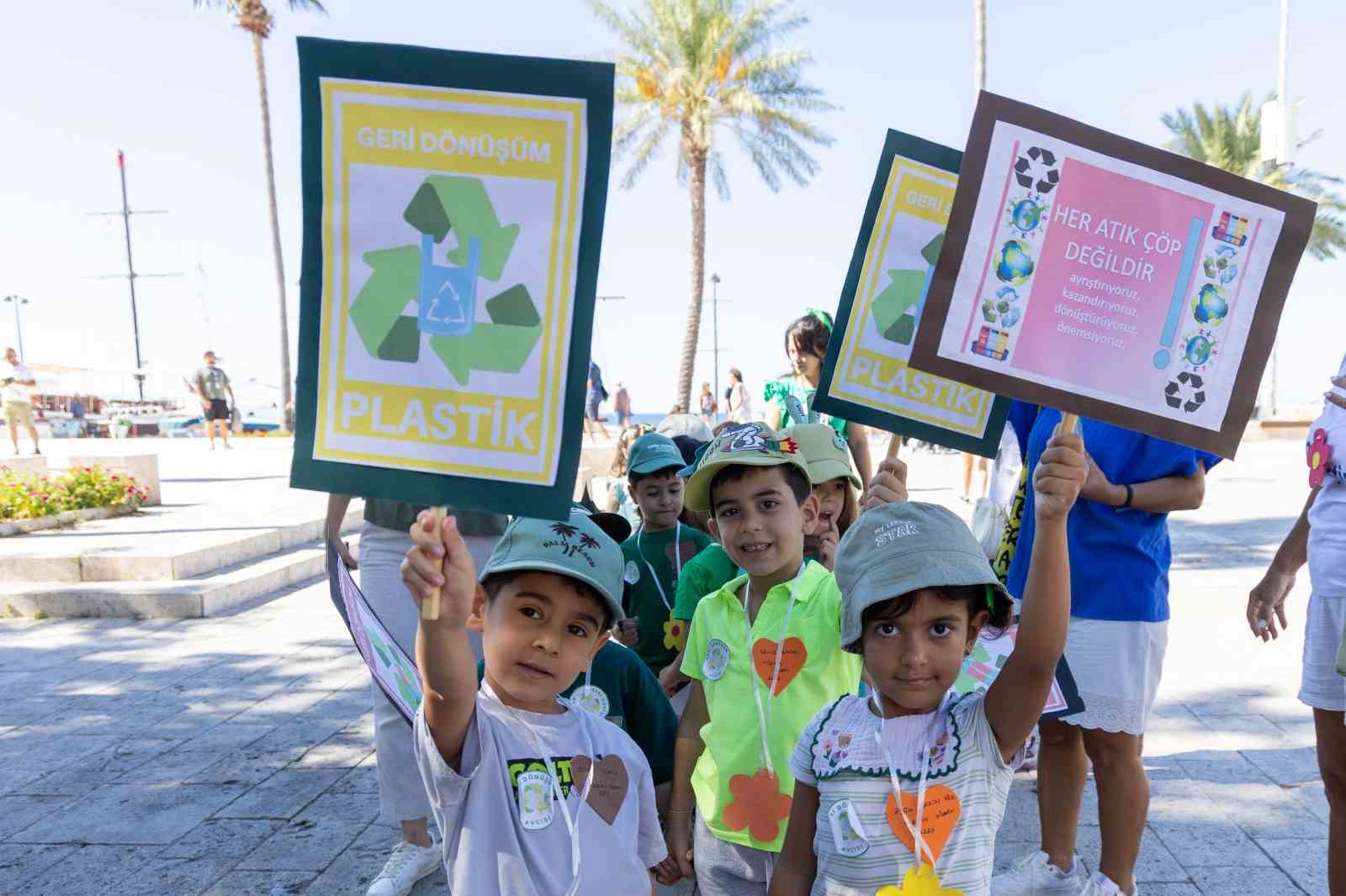 Side’de çevre temizliği yapıldı