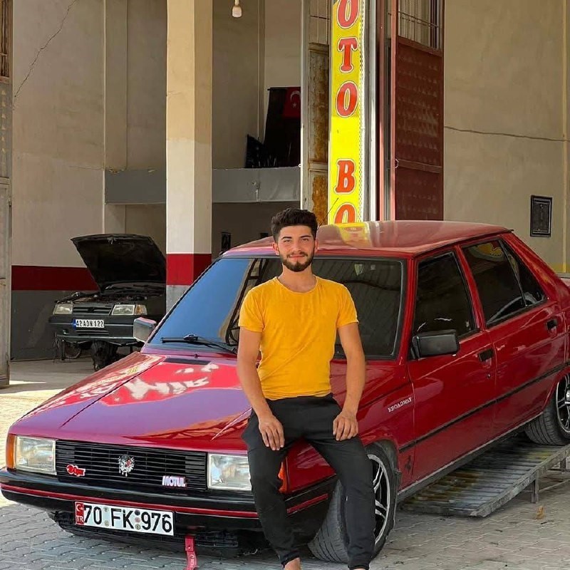 Gen&ccedil; s&uuml;r&uuml;c&uuml; yanarak hayatını kaybetti
