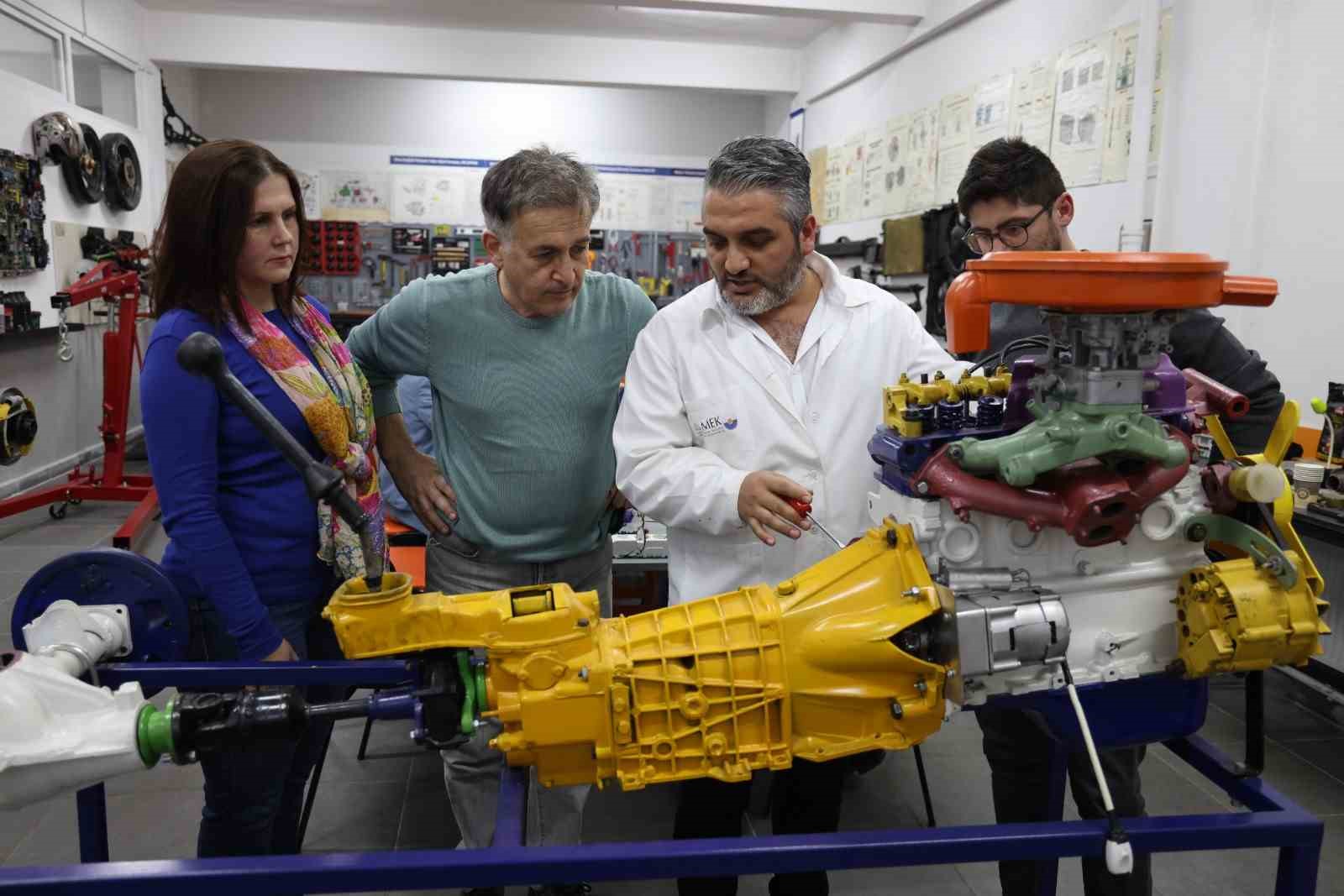 KO-MEK, 398 farklı branşta kapılarını a&ccedil;tı
