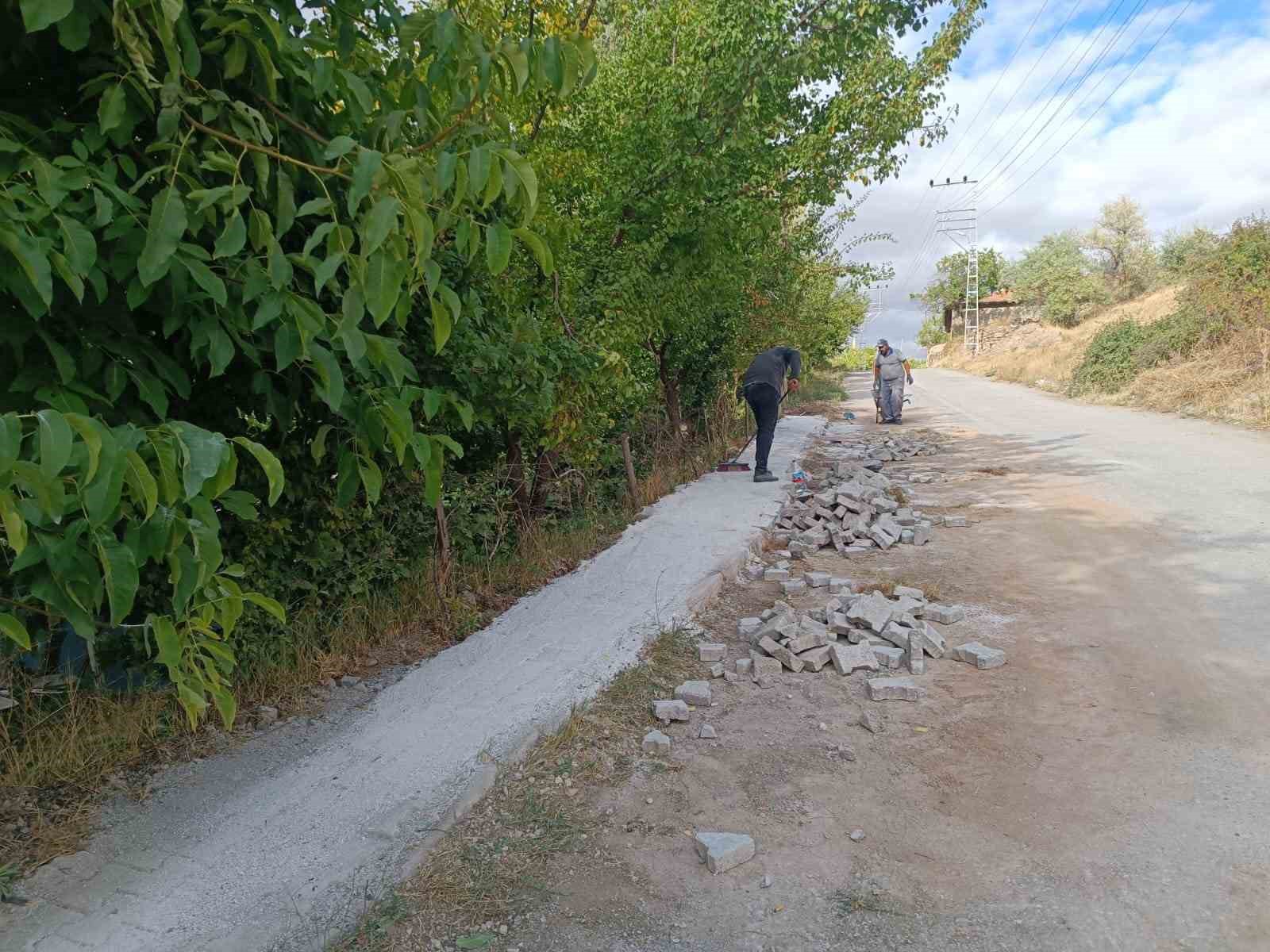 B&uuml;nyan&rsquo;da altyapı ve yol &ccedil;alışmaları hız kesmeden devam ediyor
