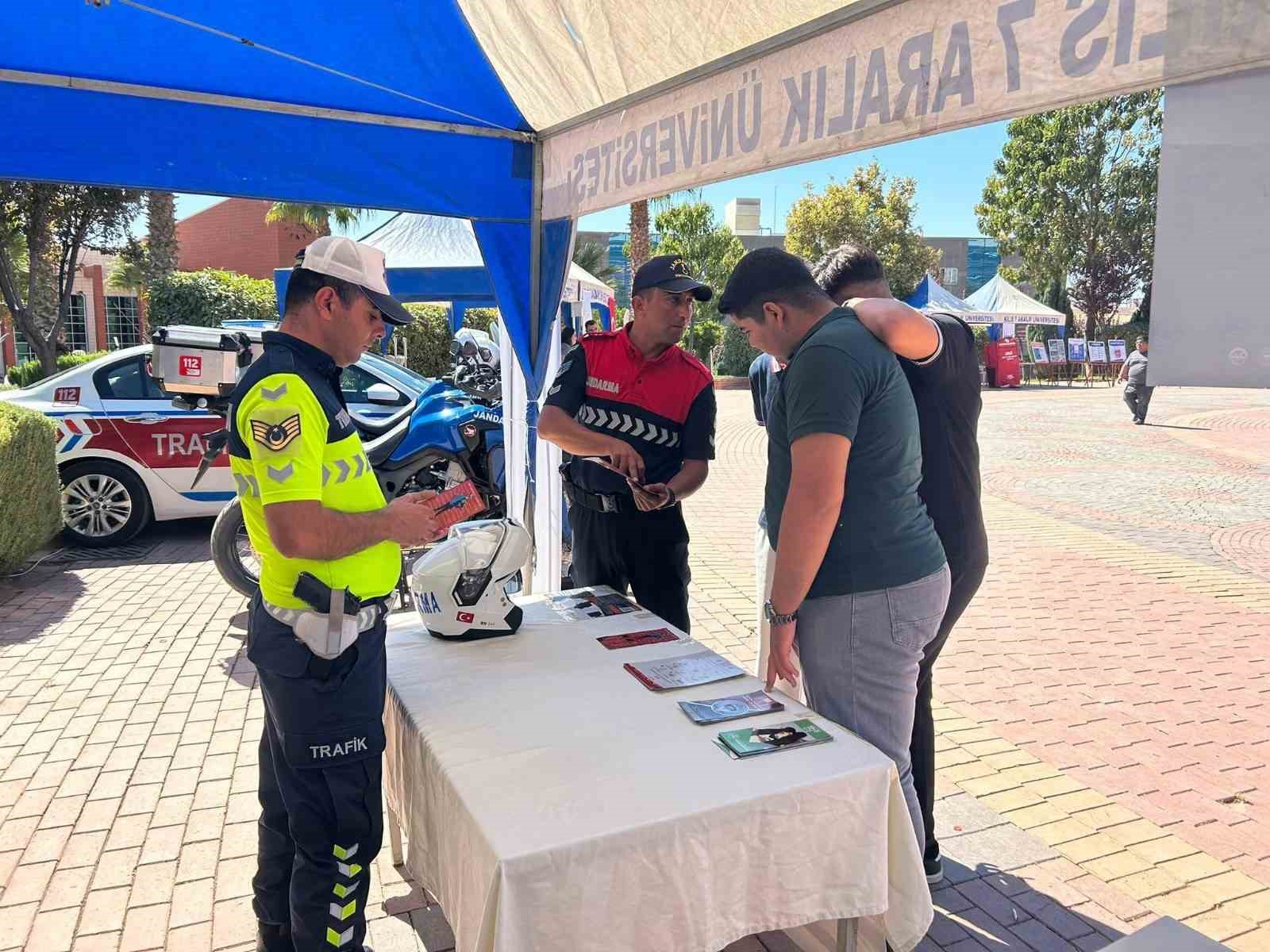 Jandarma’dan Üniversite öğrencilerine bilgilendirme