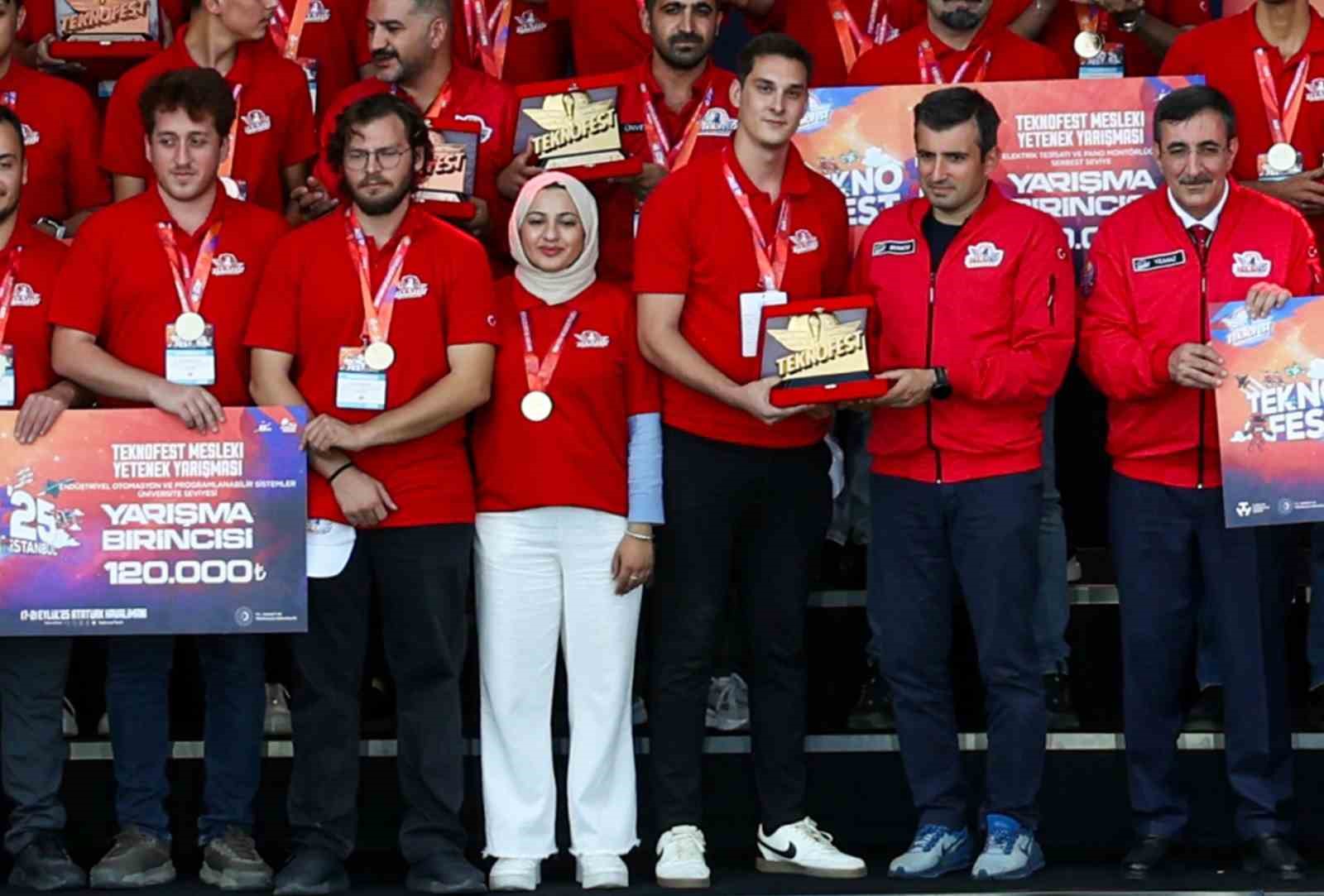 MCBÜ takımlarından TEKNOFEST’te çifte başarı