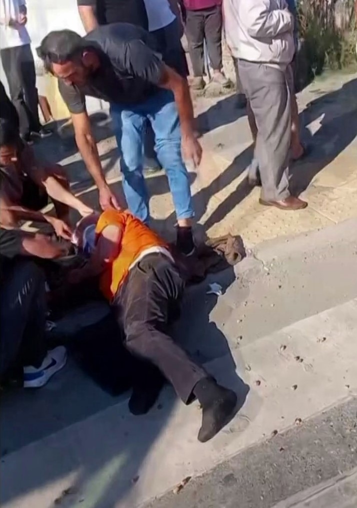 Duble yolda feci kaza: Yaralılar yola savruldu, b&ouml;lgeye &ccedil;ok sayıda ekip sevk edildi
