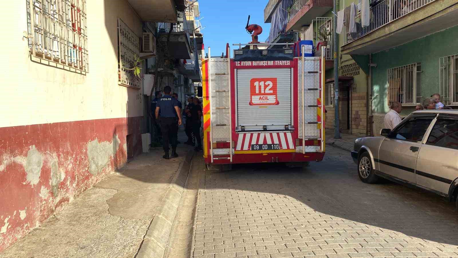 İzindeki itfaiyecinin meslek aşkı takdir topladı