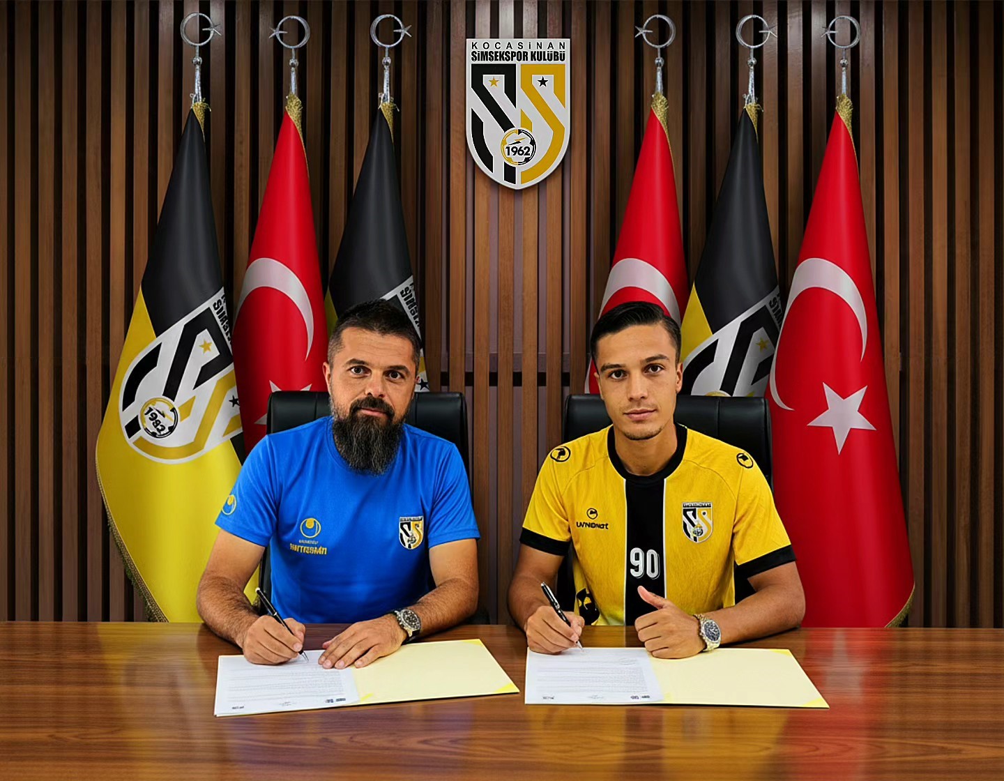 Kocasinan Şimşekspor’dan defansa takviye