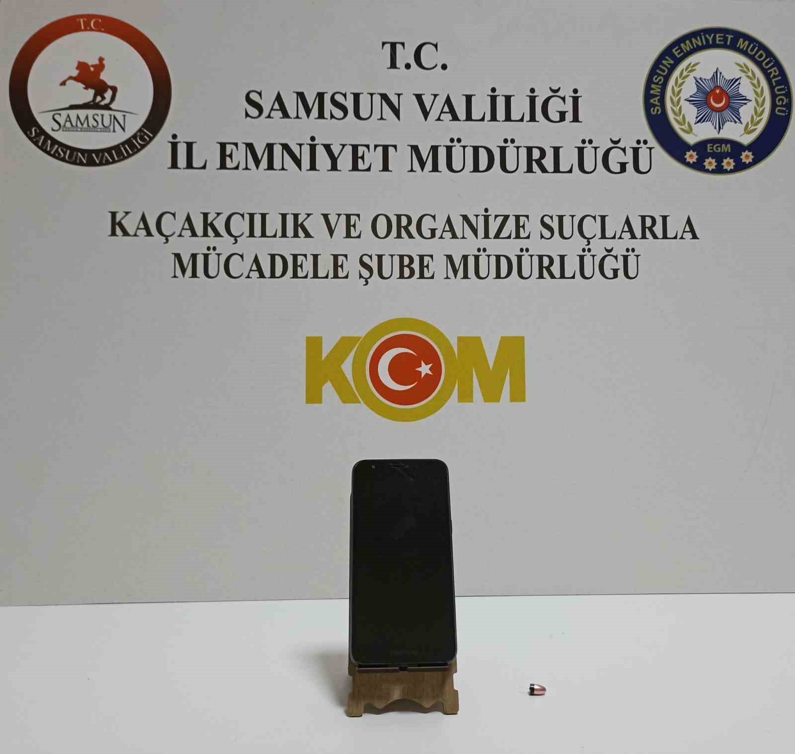 Motorlu Taşıtlar Sınavı&rsquo;na kopya d&uuml;zeneğiyle girmeye &ccedil;alışan şahıs su&ccedil;&uuml;st&uuml; yakalandı
