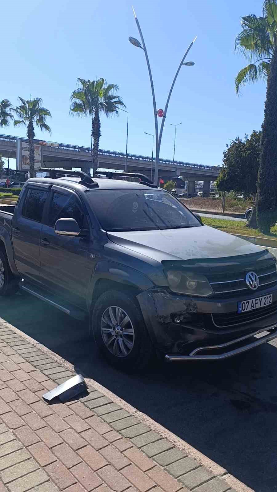 Kırmızı ışık ihlali kazaya yol açtı: 1 yaralı