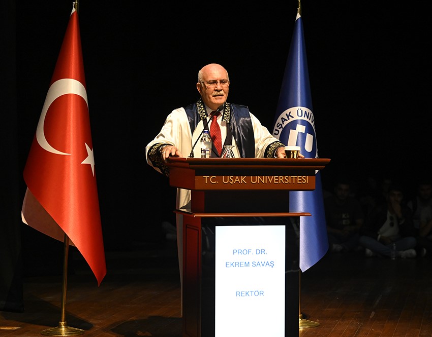 Rektör Savaş ‘Dünyanın En Etkili Bilim İnsanları’ listesinde zirveye yerleşti