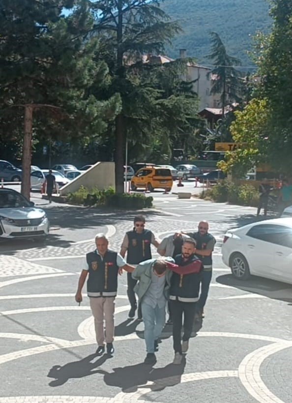 Akşehir&rsquo;de 2 kişi uyuşturucudan tutuklandı
