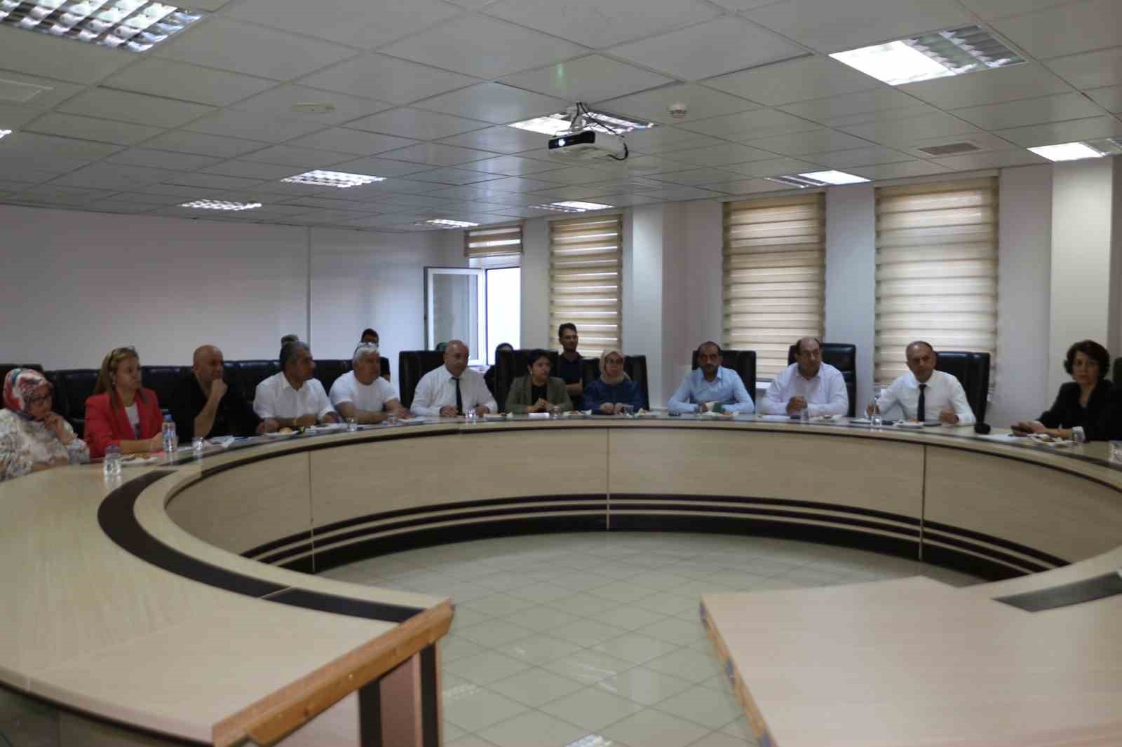 Elazığ’da Kamu Hastaneleri Hizmetleri Değerlendirme Toplantısı