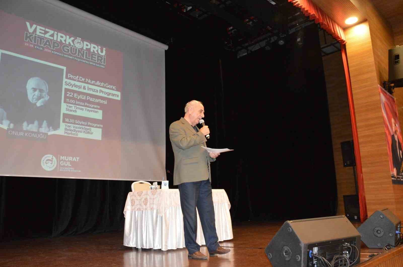 Nurullah Genç: "Yola çıkın ama yoldan çıkmayın"