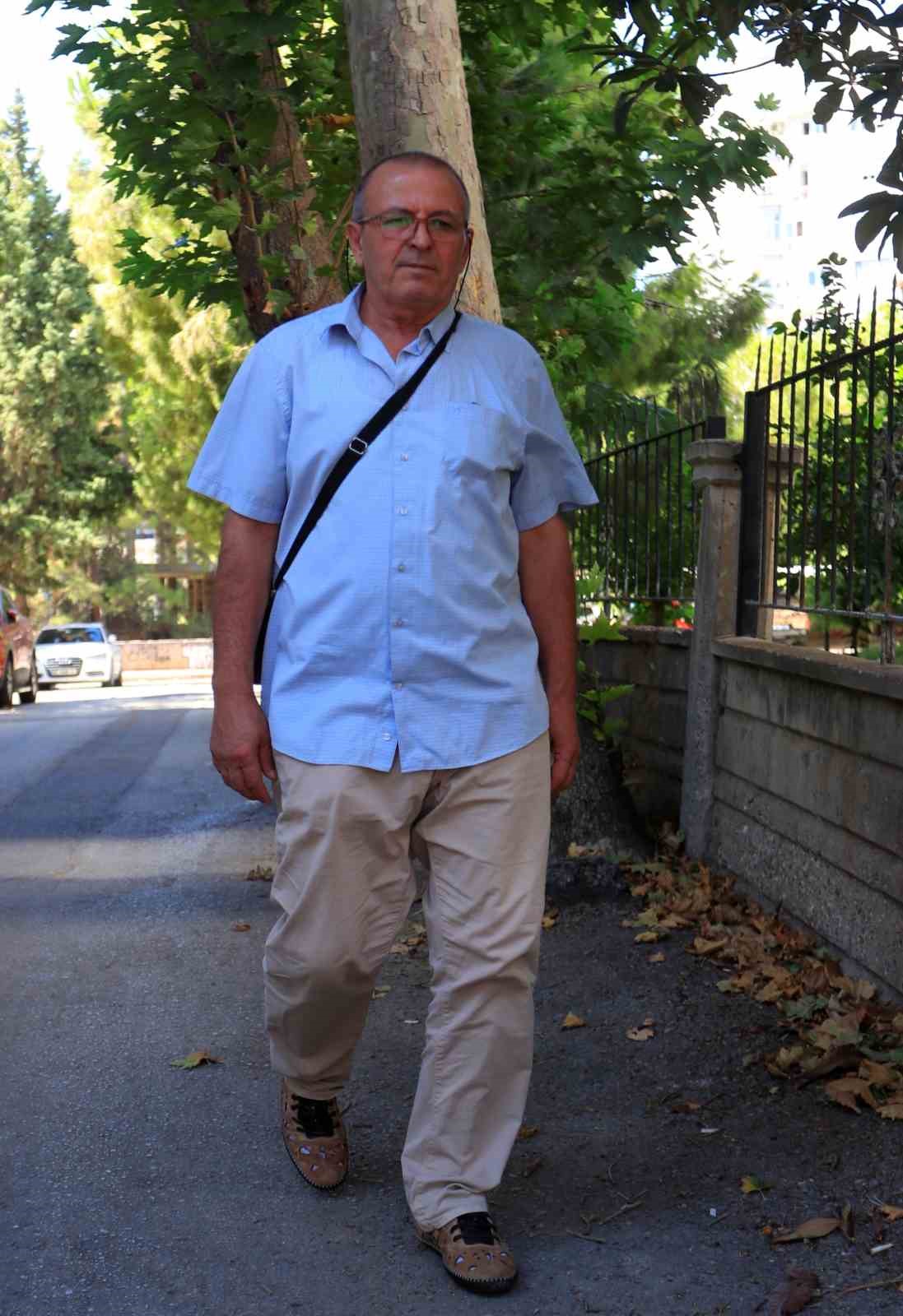 Hayatını 5 farklı isimle sürdürdü, emekliliği için yeni bir umut doğdu
