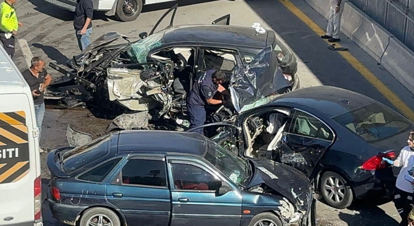 Ankara’da zincirleme trafik kazası: 4 yaralı
