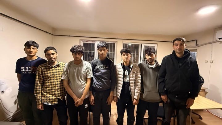 Amasya’da ormanlık alanda 8 düzensiz göçmen yakalandı