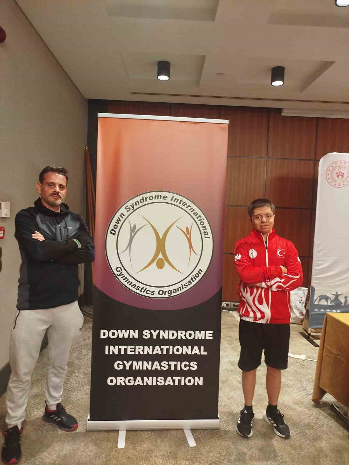 Down sendromlu gen&ccedil; b&uuml;y&uuml;k gurur yaşattı
